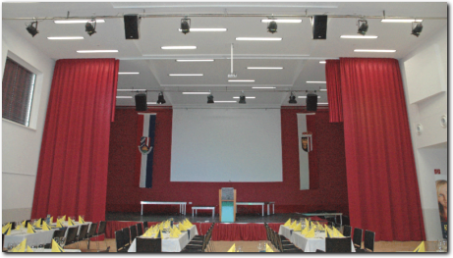 KultOs-Saal KultO-Saal festlich geschmückt